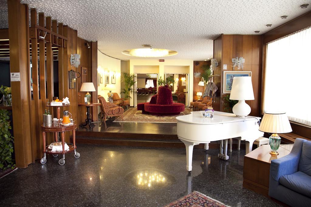 Royal Palace 4* Messina